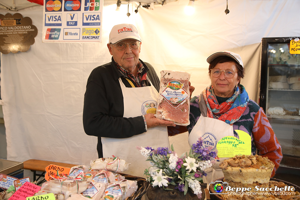 VBS_1027 - Fiera Nazionale del Tartufo e dei Santi 2022.jpg